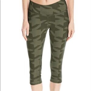 Alo Green Houndstooth Cropped Leggings